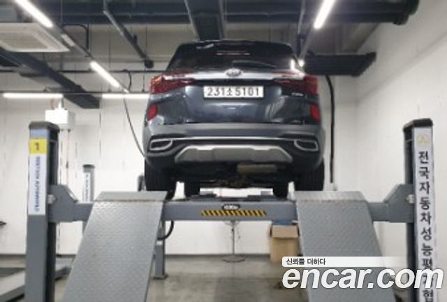 Kia Seltos Diesel 1.6 4WD Noblesse 2020 — фото 2