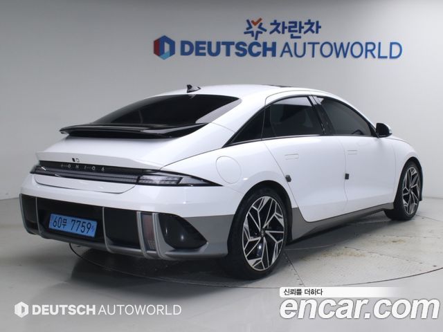 Hyundai Ioniq 6 Long Range Exclusive + 2023 — фото 2
