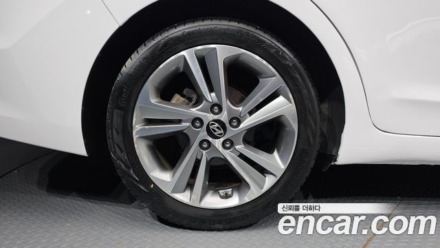 Hyundai Avante (AD) 1.6 GDI Value Plus 2018 — фото 5
