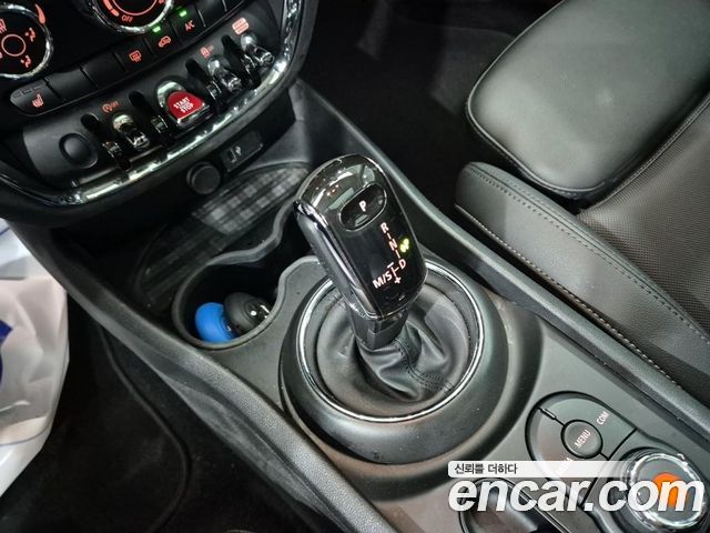 MINI Cooper D Clubman Standard 2nd 2021 — фото 9