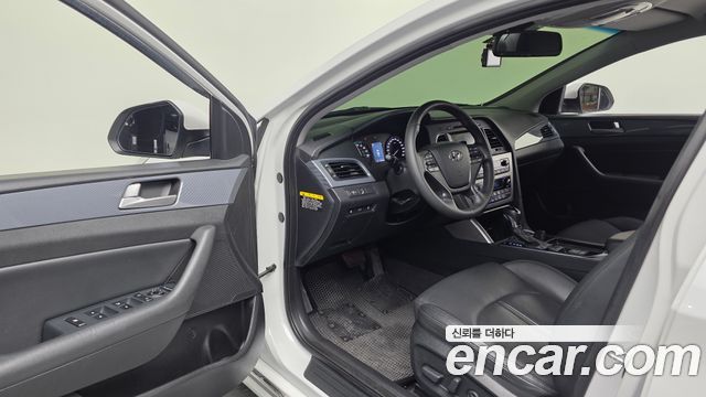 Hyundai Sonata Hybrid (LF) 2.0 HEV Modern Special 2017 — фото 10