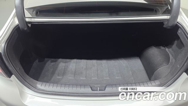 Hyundai Sonata Hybrid (LF) 2.0 HEV Modern Special 2017 — фото 24