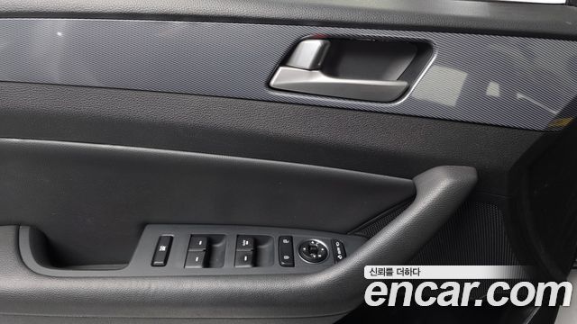 Hyundai Sonata Hybrid (LF) 2.0 HEV Modern Special 2017 — фото 34