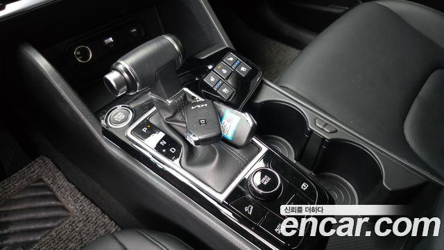 Kia Sportage (V) Gasoline 1.6 Turbo 2WD Prestige 2024 — фото 9