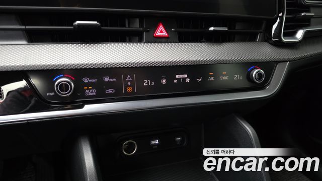 Kia Sportage (V) Gasoline 1.6 Turbo 2WD Prestige 2024 — фото 18