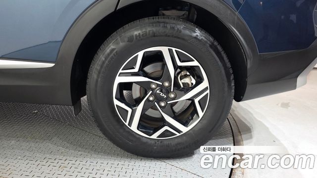 Kia Sportage (V) Gasoline 1.6 Turbo 2WD Prestige 2024 — фото 21