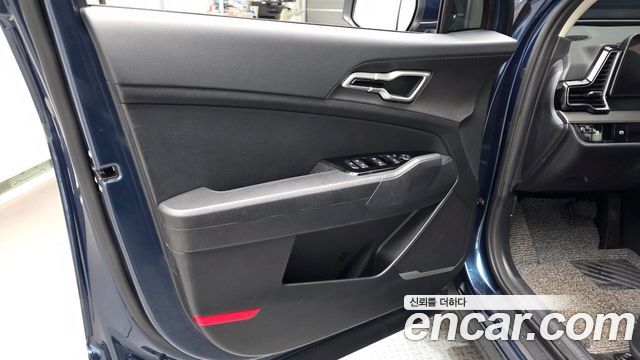 Kia Sportage (V) Gasoline 1.6 Turbo 2WD Prestige 2024 — фото 24