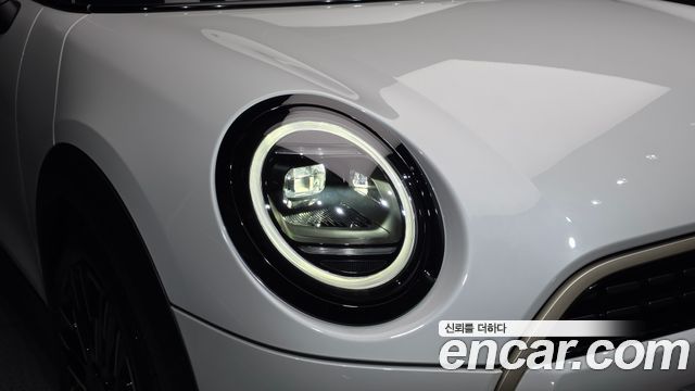 MINI Cooper S (IV) 5 Door Favoured 2025 — фото 22