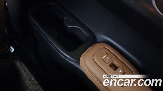 Hyundai Santa Fe (MX5) HEV 1.6 2WD Calligraphy 2025 — фото 17