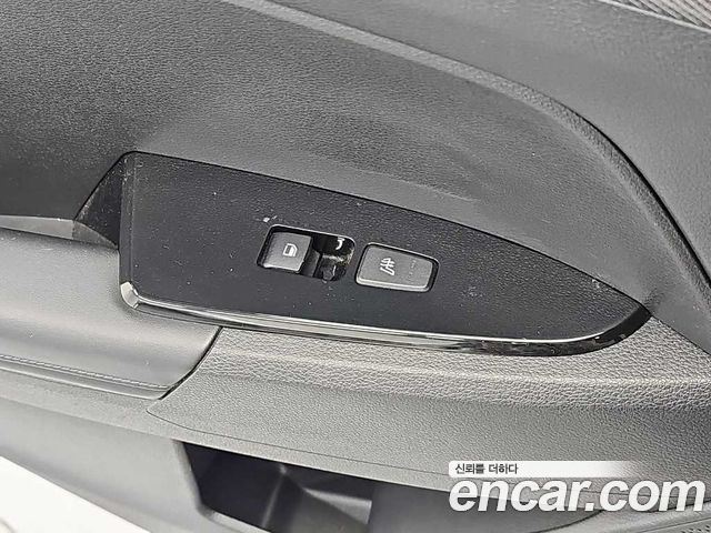 Kia Sportage (V) Diesel 2.0 2WD Nobleless 2022 — фото 18