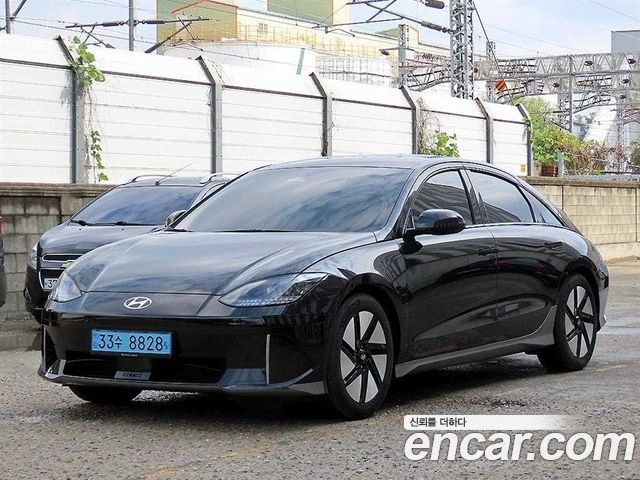 Hyundai Ioniq 6 Long Range Exclusive + 2023 — фото 2