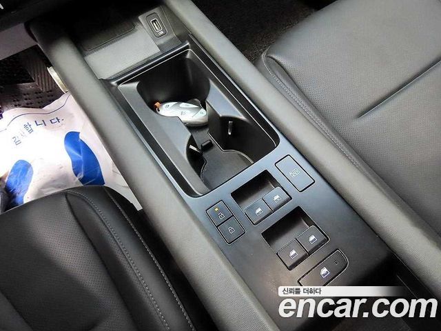Hyundai Ioniq 6 Long Range Exclusive + 2023 — фото 17