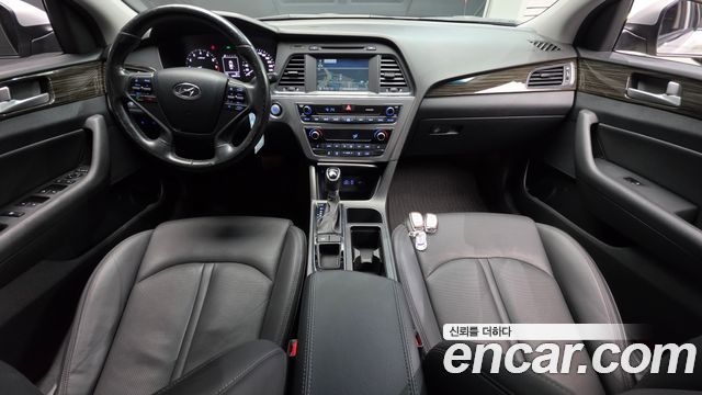Hyundai Sonata (LF) 2.0 Smart 2015 — фото 7
