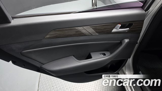 Hyundai Sonata (LF) 2.0 Smart 2015 — фото 25