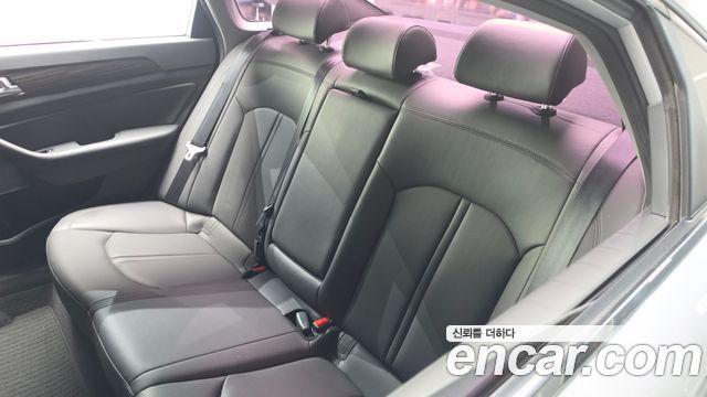 Hyundai Sonata (LF) 2.0 Smart 2015 — фото 28