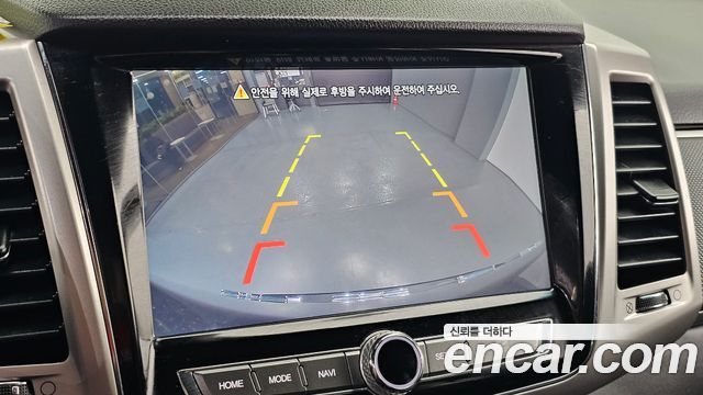 KG Mobility (SsangYong) Rexton Sports Khan Diesel 2.2 4WD Professional X (5-Link) 2019 — фото 15