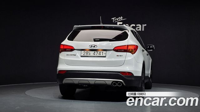 Hyundai Santa Fe (DM) Diesel(e-VGT) 2.2 2WD Exclusive 2013 — фото 4