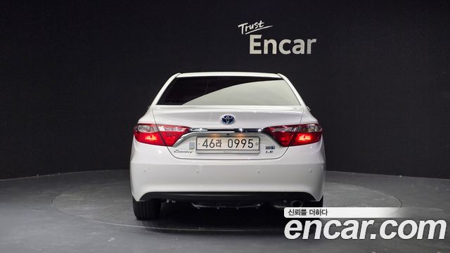 Toyota Camry Hybrid LE 2016 — фото 4