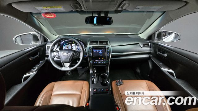 Toyota Camry Hybrid LE 2016 — фото 7