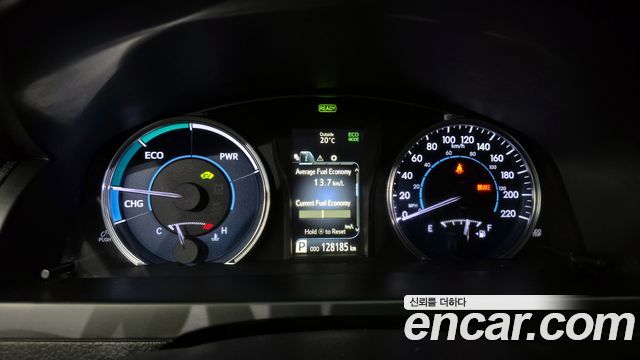 Toyota Camry Hybrid LE 2016 — фото 8