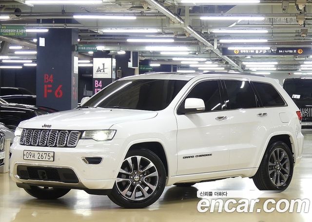 Jeep Grand Cherokee 3.0 Diesel Overland WK2 2017 — фото 2