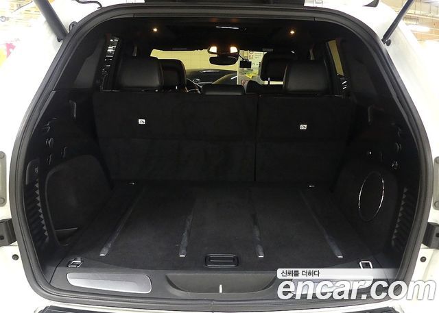 Jeep Grand Cherokee 3.0 Diesel Overland WK2 2017 — фото 10