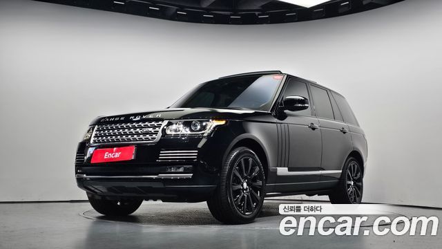 Land Rover Range Rover (IV) 4.4 SDV8 Vogue SE DIESEL 2017 — фото 1