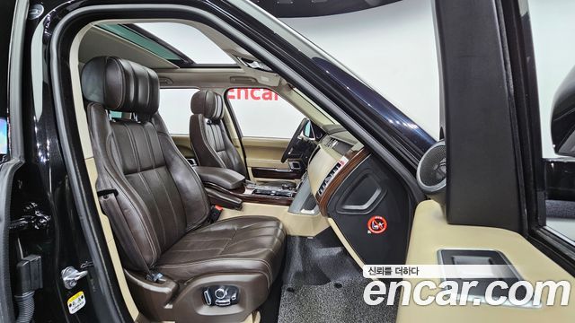 Land Rover Range Rover (IV) 4.4 SDV8 Vogue SE DIESEL 2017 — фото 10