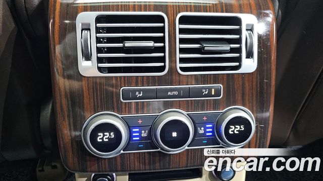 Land Rover Range Rover (IV) 4.4 SDV8 Vogue SE DIESEL 2017 — фото 18