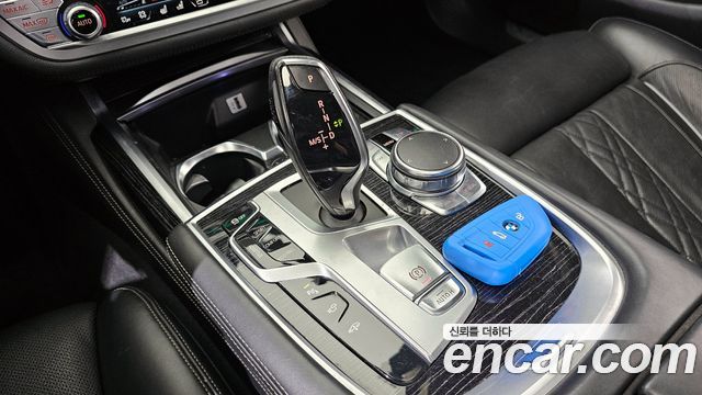 BMW 7 Series (G11) 730Ld xDrive M Sport 2017 — фото 9