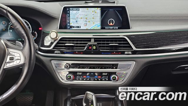 BMW 7 Series (G11) 730Ld xDrive M Sport 2017 — фото 14