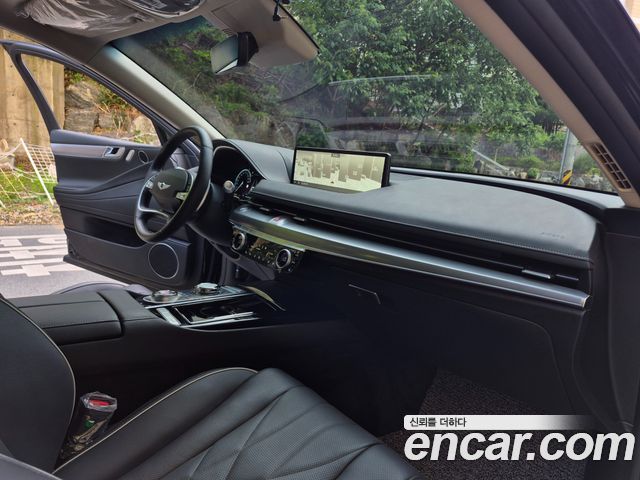 Genesis G80 (RG3) Gasoline 2.5 Turbo AWD 2024 — фото 17