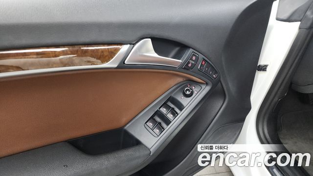 Audi A5 2.0 TFSI Quattro Cabriolet 8F7 2011 — фото 16