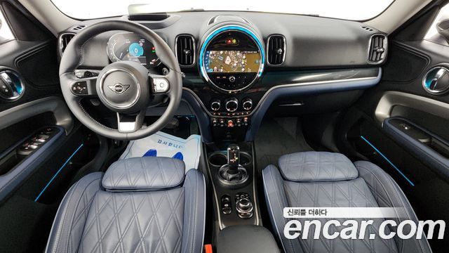 MINI Cooper S Countryman ALL4 Classic Launch Pack 2nd 2023 — фото 7