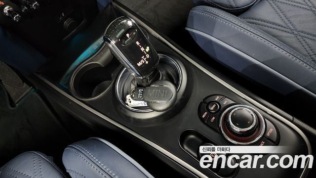 MINI Cooper S Countryman ALL4 Classic Launch Pack 2nd 2023 — фото 9