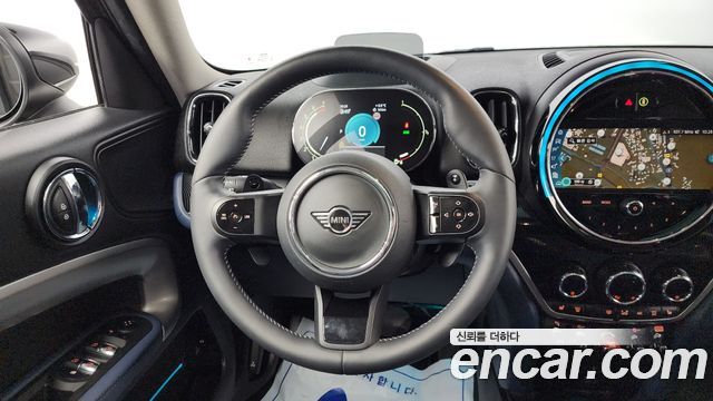 MINI Cooper S Countryman ALL4 Classic Launch Pack 2nd 2023 — фото 13