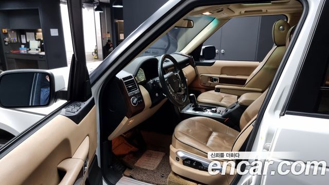 Land Rover Range Rover V8 5.0 Vogue 2011 — фото 10