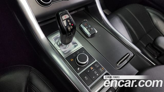 Land Rover Range Rover Sport (II) 3.0 SDV6 HSE 2016 — фото 9