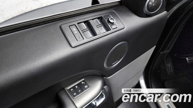 Land Rover Range Rover Sport (II) 3.0 SDV6 HSE 2016 — фото 17