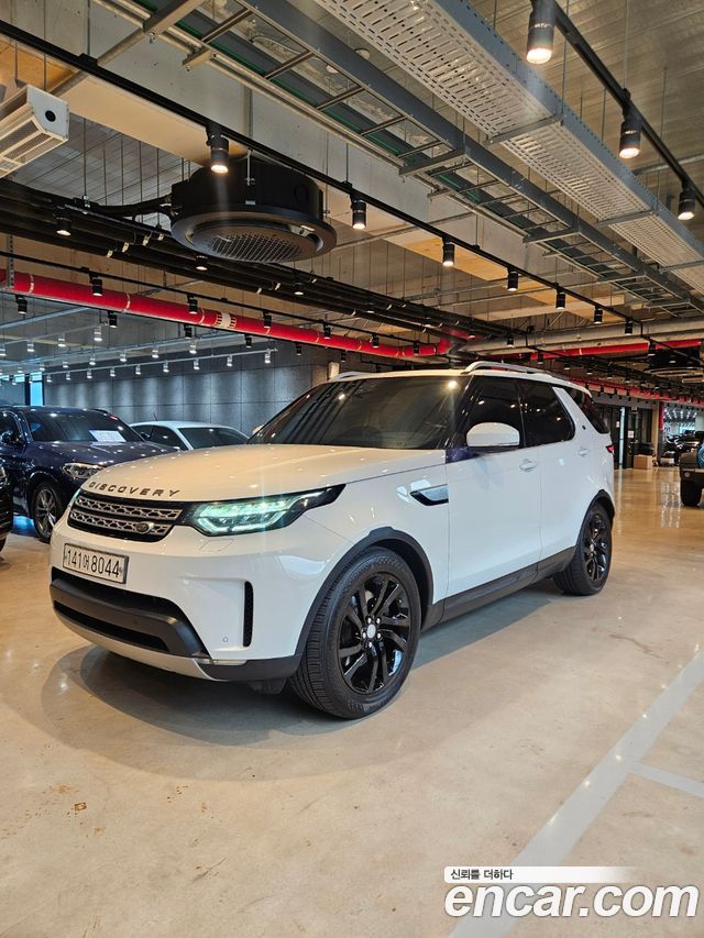 Land Rover Discovery 5 2.0 SD4 HSE 2017 — фото 3