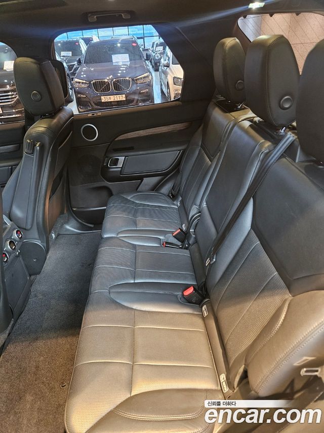 Land Rover Discovery 5 2.0 SD4 HSE 2017 — фото 19