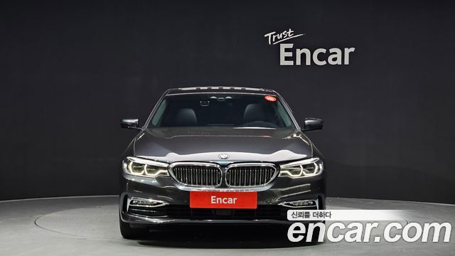 BMW 5 Series (G30) 530i Luxury Plus 2018 — фото 1