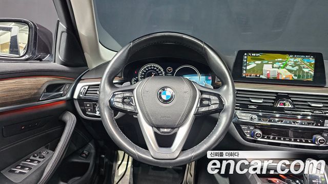 BMW 5 Series (G30) 530i Luxury Plus 2018 — фото 16