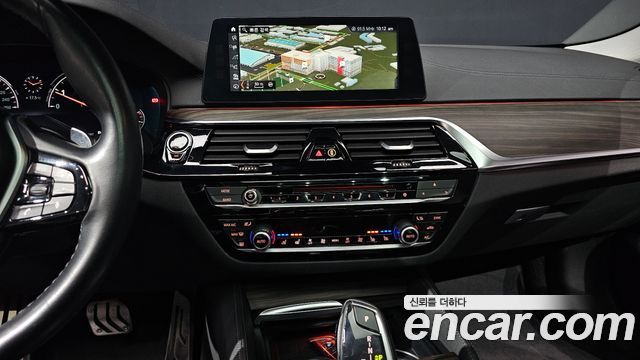 BMW 5 Series (G30) 530i Luxury Plus 2018 — фото 18