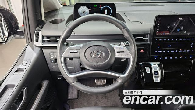 Hyundai Staria 4WD Camper Prestige Camper 11Seater 2023 — фото 13
