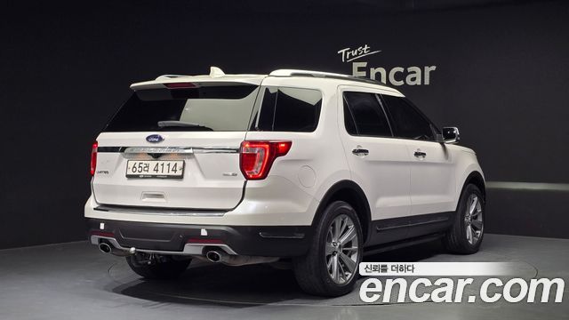 Ford Explorer 2.3 Limited 4WD 5th 2018 — фото 2