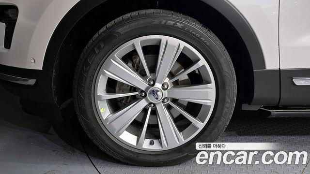 Ford Explorer 2.3 Limited 4WD 5th 2018 — фото 5