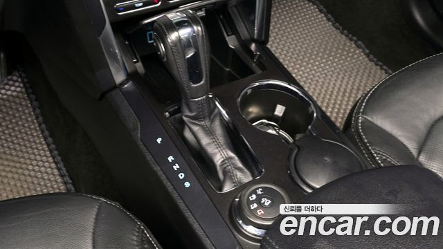Ford Explorer 2.3 Limited 4WD 5th 2018 — фото 9