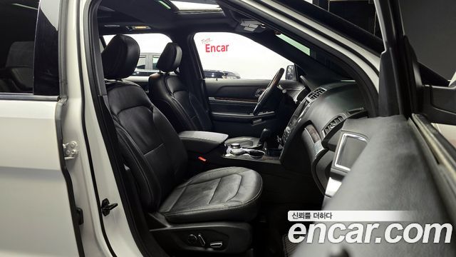 Ford Explorer 2.3 Limited 4WD 5th 2018 — фото 10