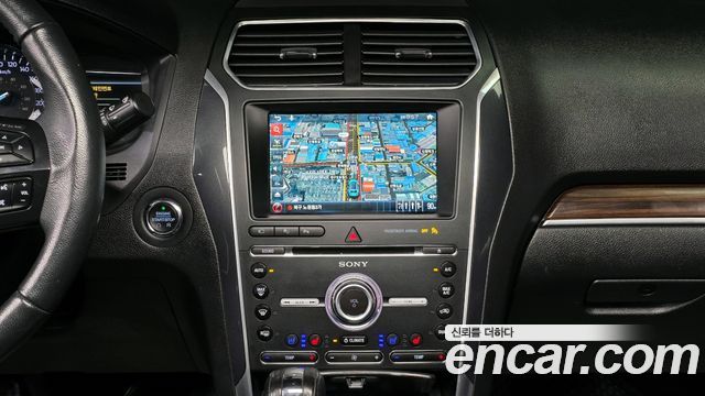 Ford Explorer 2.3 Limited 4WD 5th 2018 — фото 17
